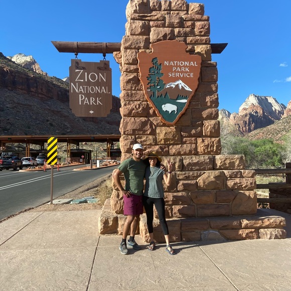 Meet your Posher, Christina - Picture 2 of 2